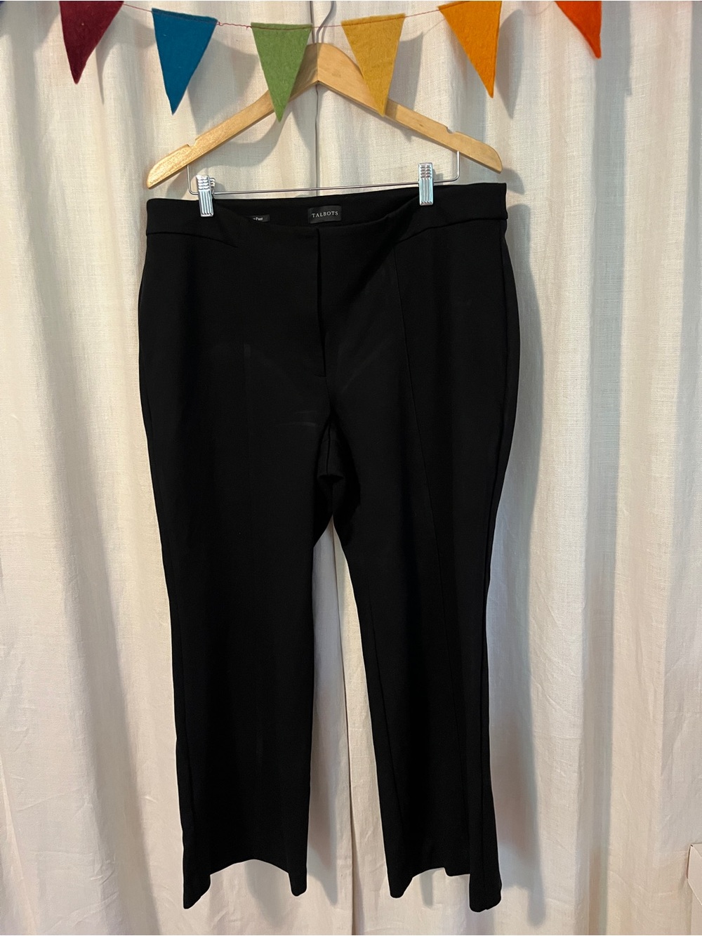 Talbots Women’s Providence Pants Black Straight-Leg Pants Size 16WP EUC!